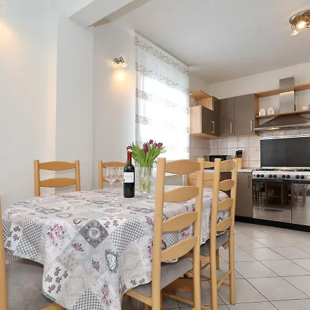 Apartman Nika *